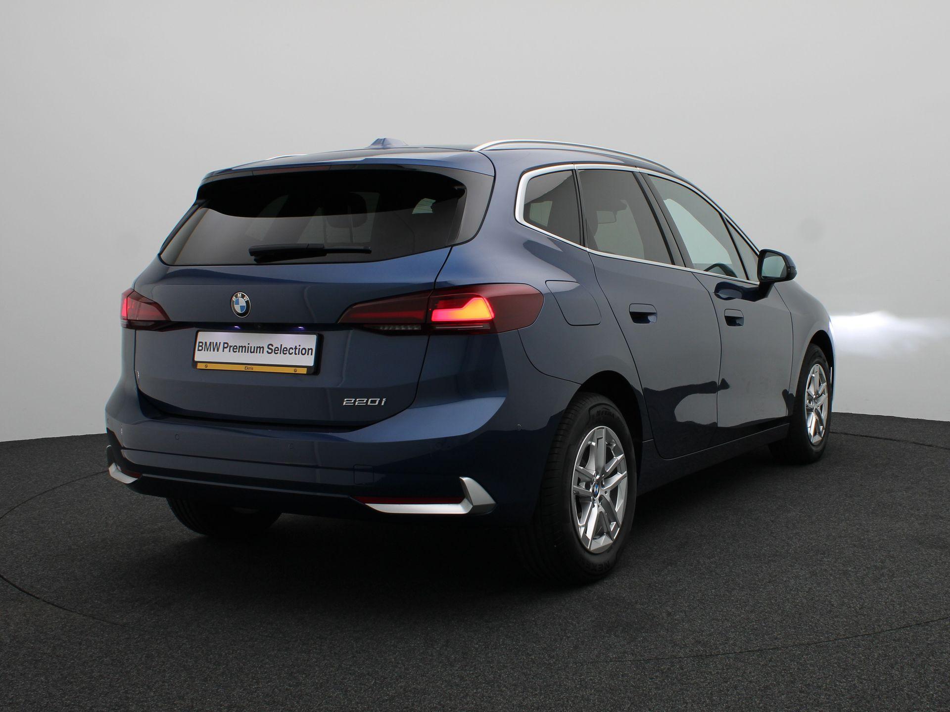 BMW 2 Serie Active Tourer 220i - Afbeelding 2