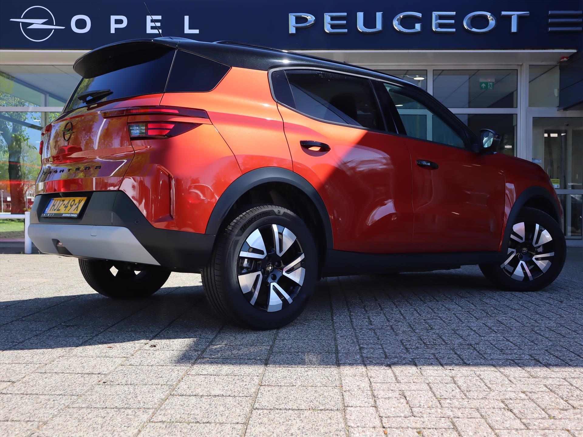 Opel Frontera EV GS 44kWh 113PK Automaat, Rijklaarprijs Navigatie Stuurverwarming Stoelverwarming Camera DAB+ Lichtmetalen wielen - Afbeelding 4