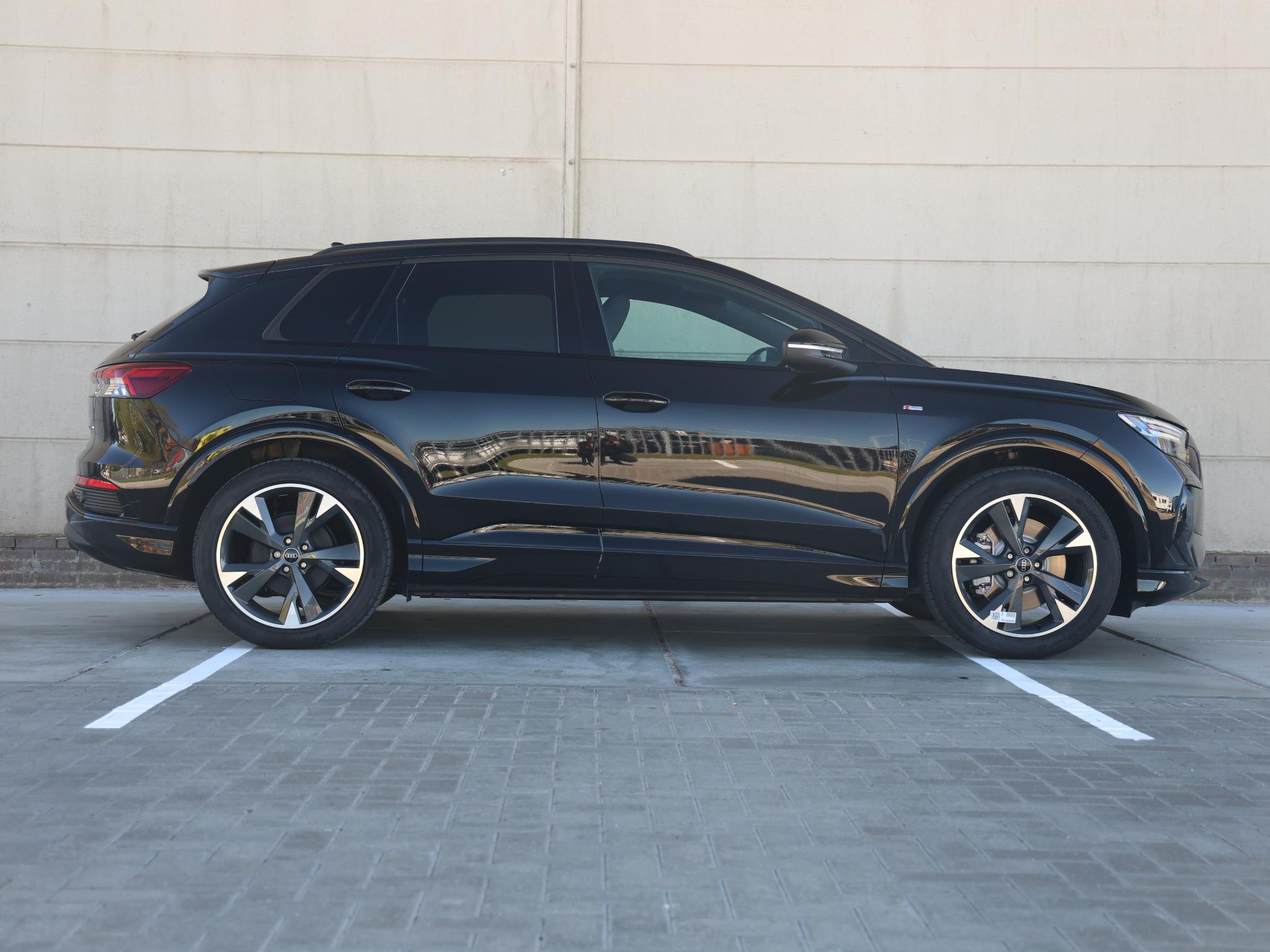 Audi Q4 e-tron S edition Competition 45 82 kWh 286 pk - Afbeelding 2