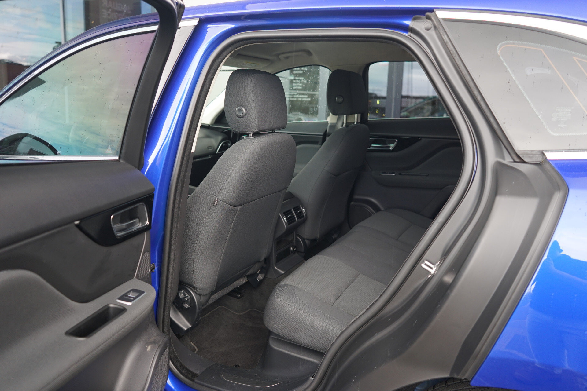 Jaguar F-PACE 2.0t AWD Pure - Afbeelding 4