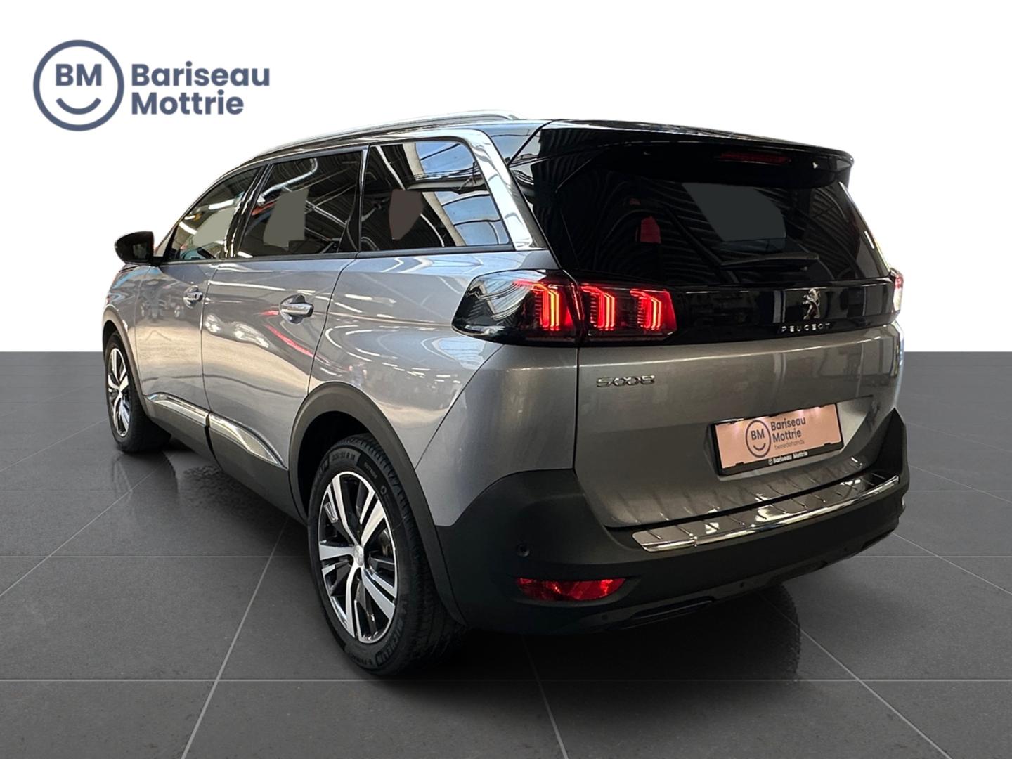 Peugeot 5008 Allure 7-zit HYBRID AUTOMAAT *DAB*CARPLAY*GPS*CAMERA SENSOREN* - Image 4