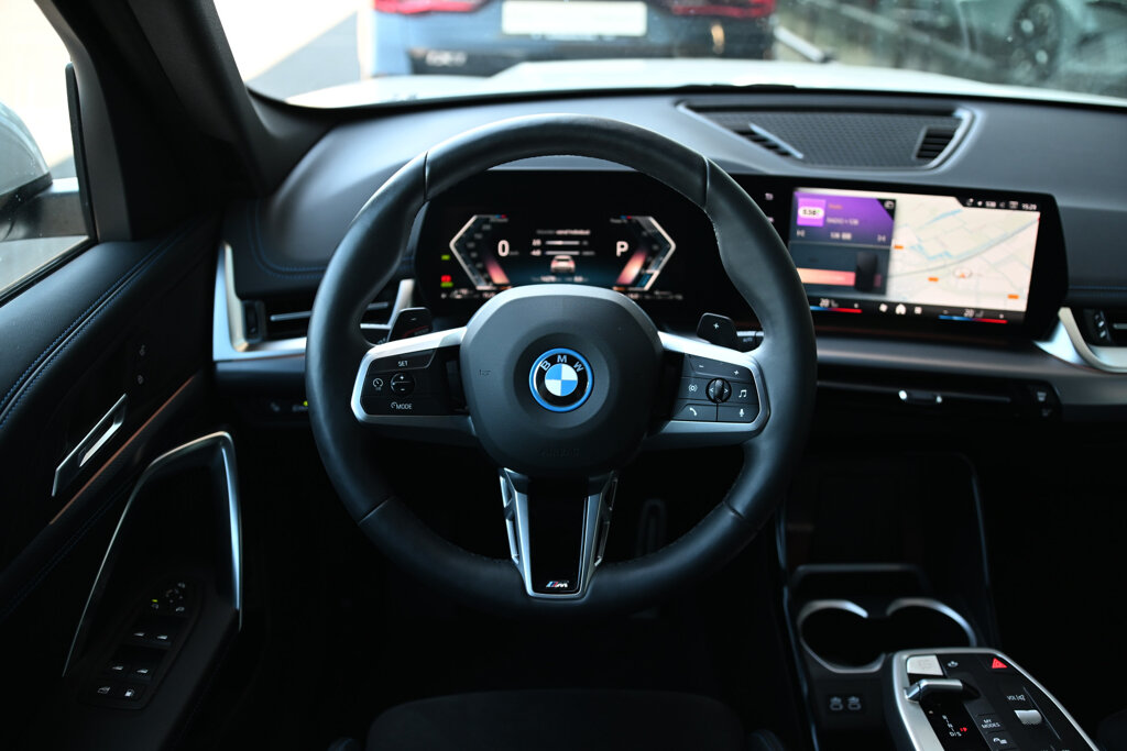 BMW X1 6