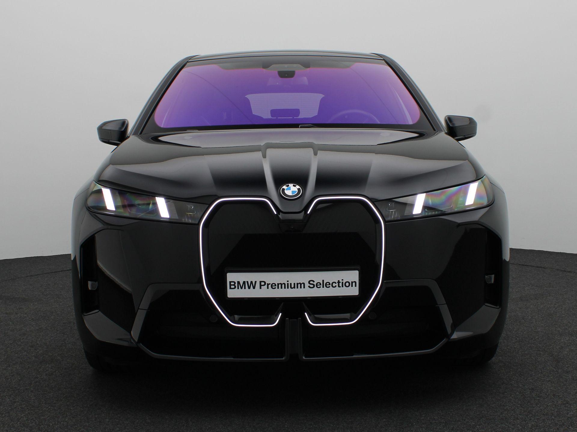 BMW iX xDrive60 112 kWh - Afbeelding 3