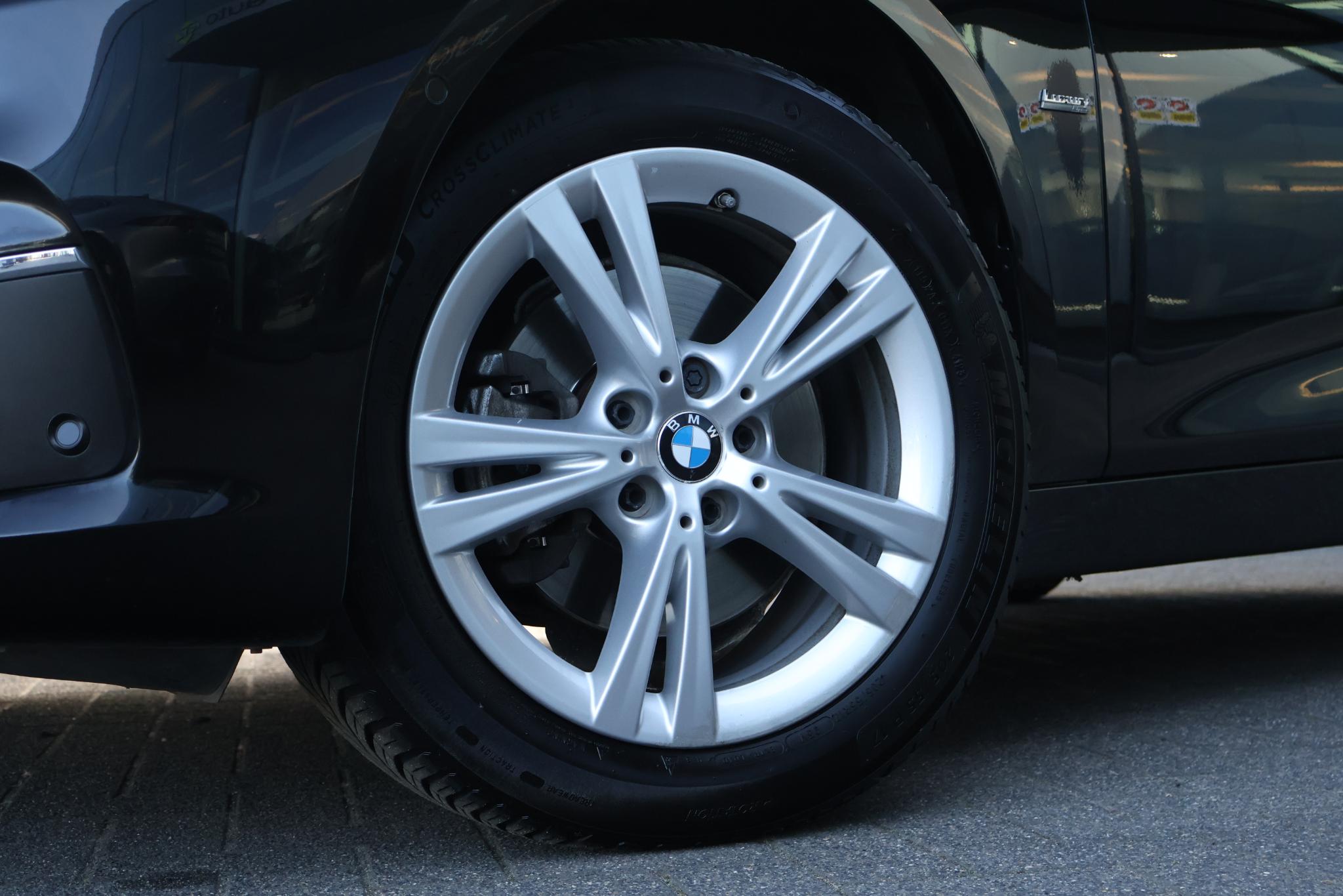 BMW 2 Serie Active Tourer 220i High Executive - Bild 4