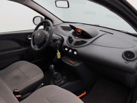 Renault Twingo 1.2-16V Authentique - Afbeelding 9