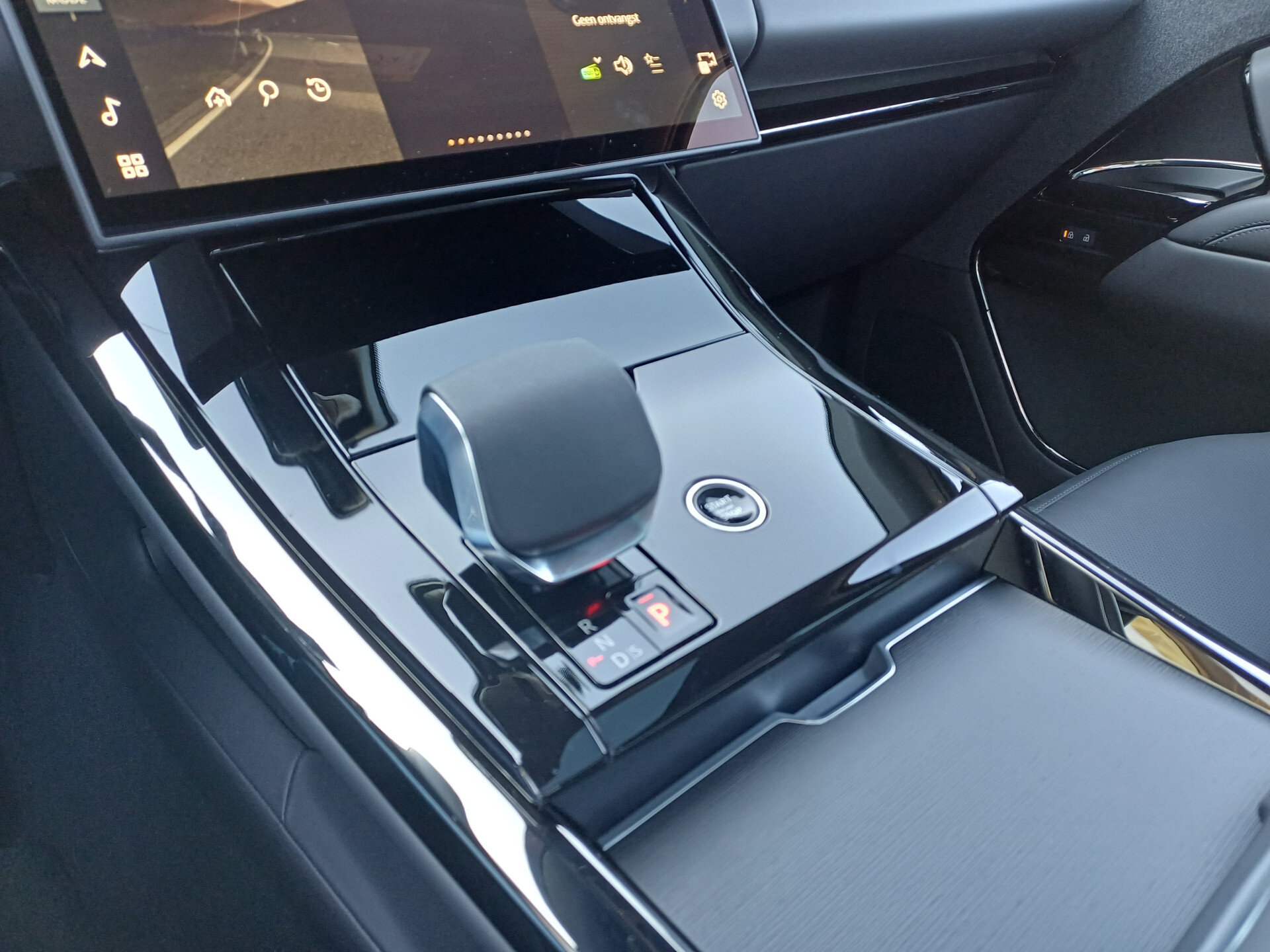 Land Rover Range Rover Sport P460e 460pk 6-cil. AWD Momentum Edition - Afbeelding 3