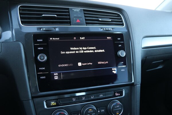Apple Carplay/Android Auto