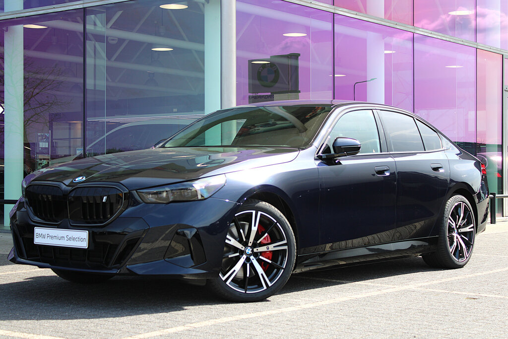 BMW i5 1