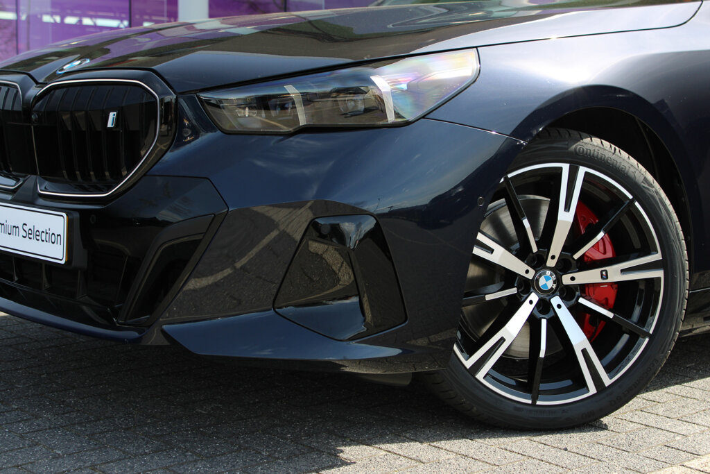 BMW i5 3