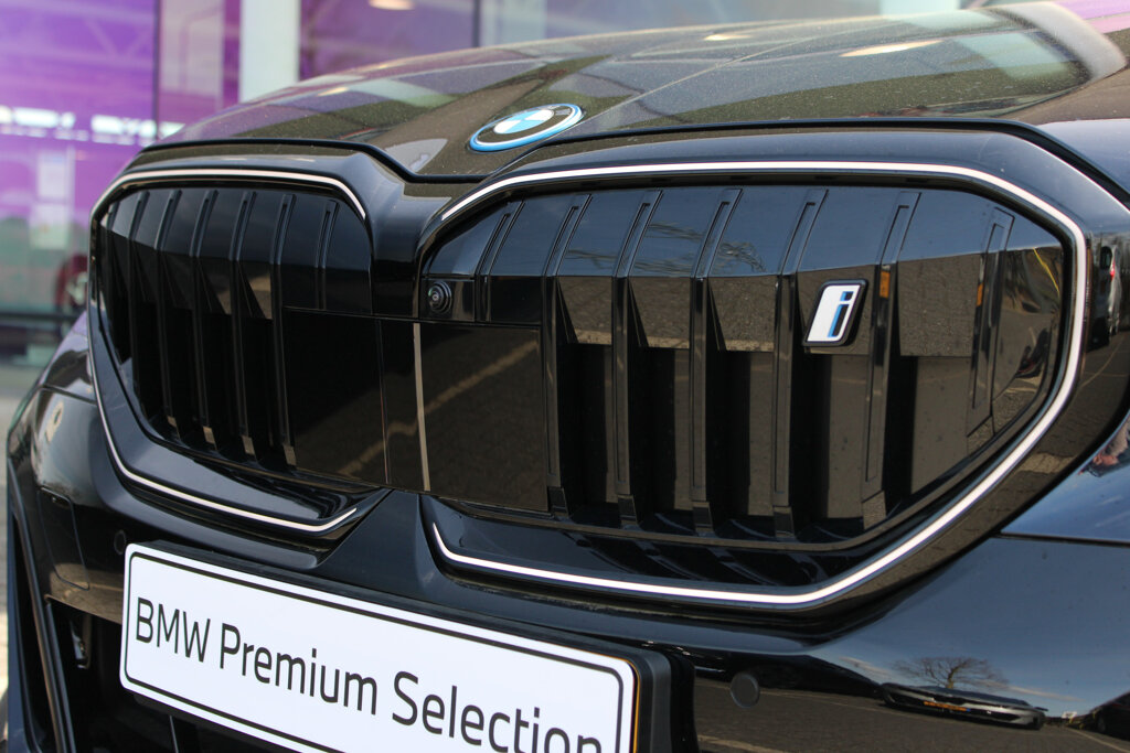 BMW i5 4