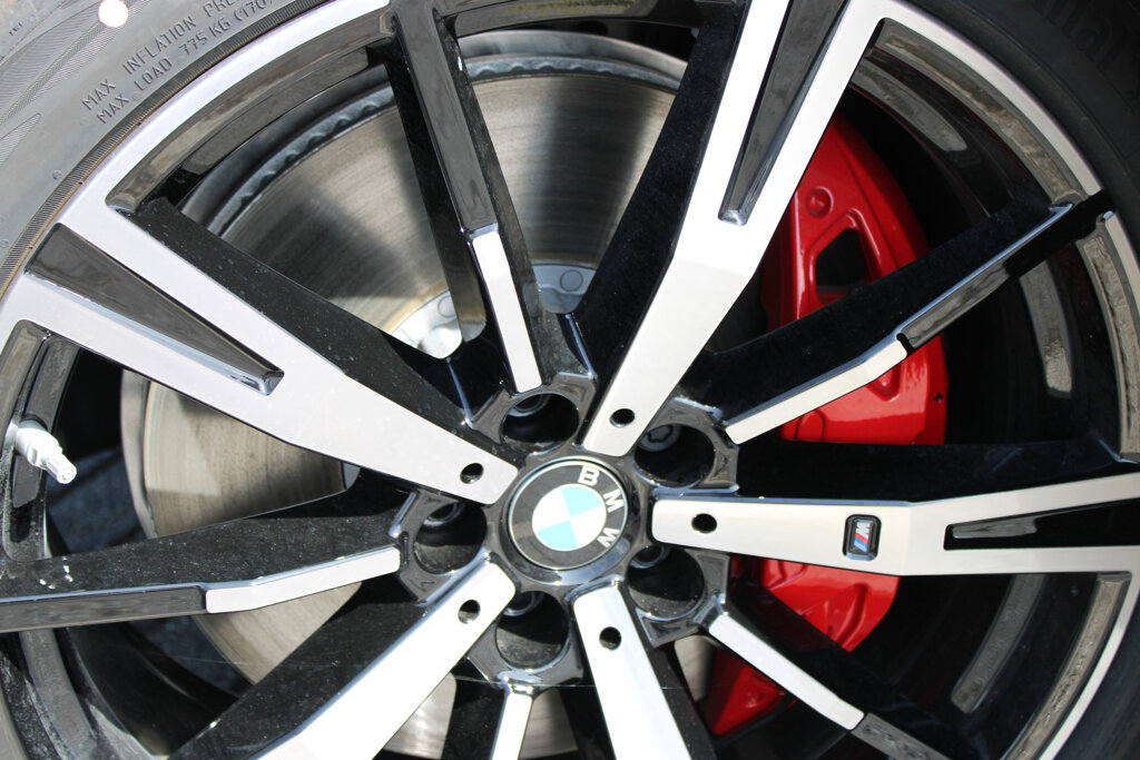 BMW i5 5