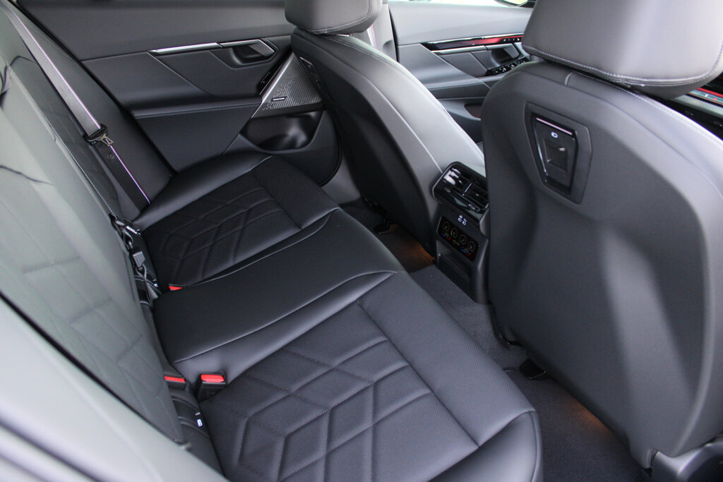 BMW i5 7