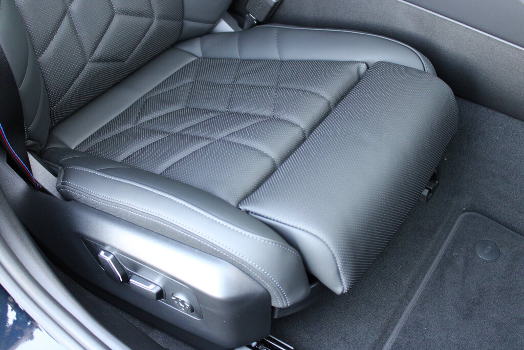 BMW i5 19