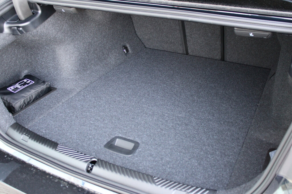 BMW i5 32