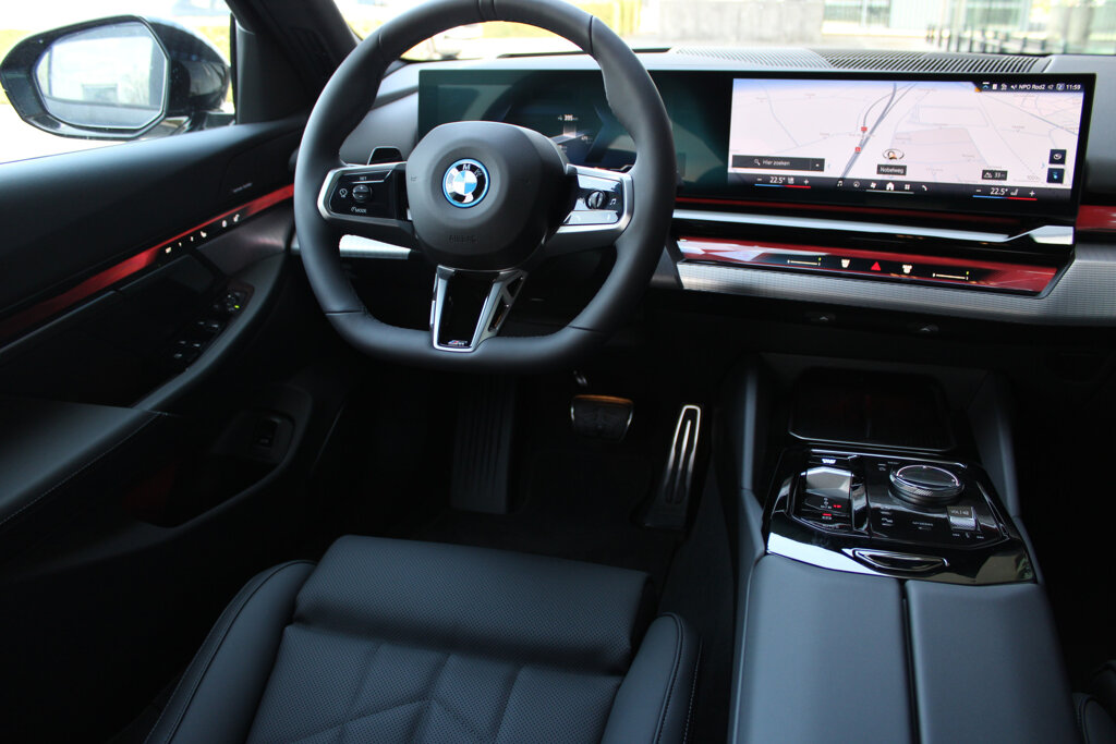 BMW i5 35