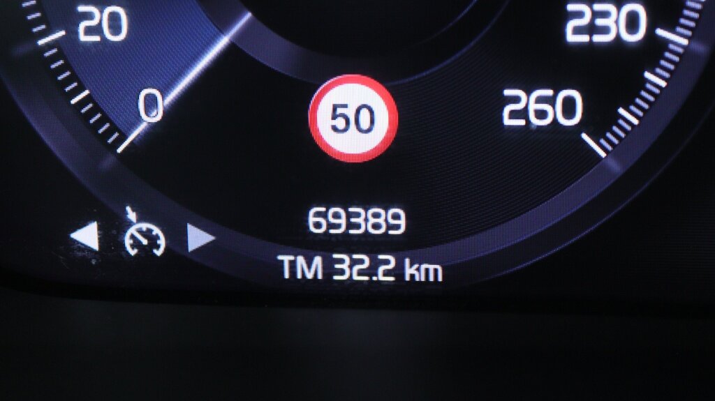 Volvo XC40 1.5 T3 Momentum | Navigatie | Stoelverwarming | - Afbeelding 4
