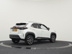 Toyota Yaris Cross 1.5 Hybrid 130 Dynamic | Winterpack | Achteruitrijcamera | - Afbeelding 2