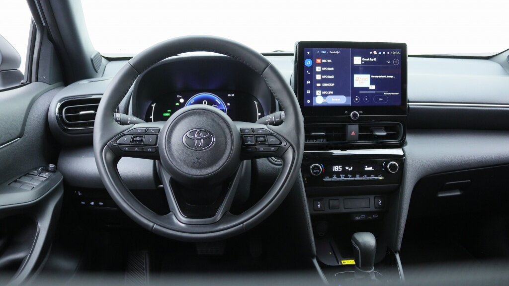 Toyota Yaris Cross 1.5 Hybrid 130 Dynamic | Winterpack | Achteruitrijcamera | - Afbeelding 3