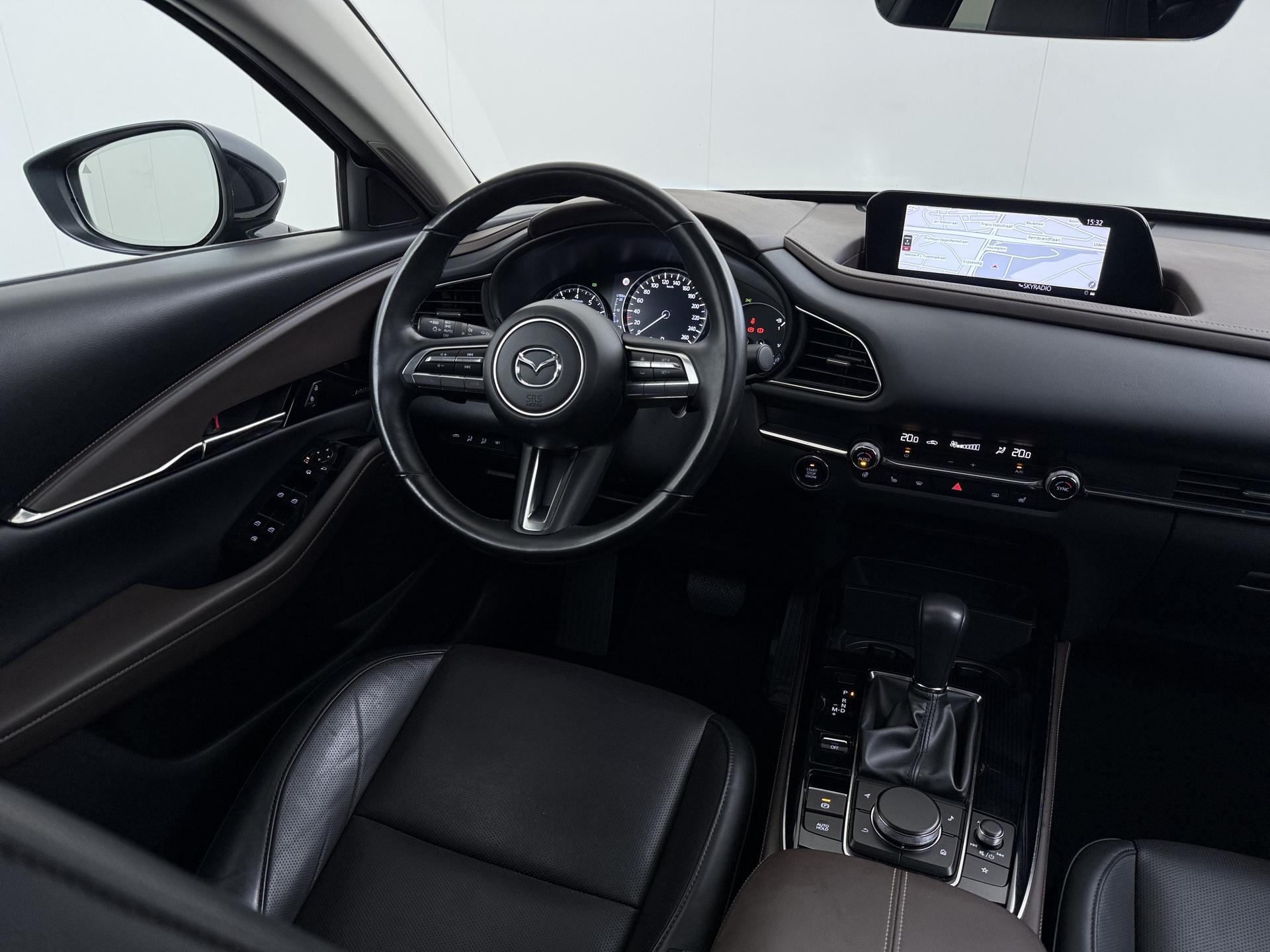 Mazda CX-30 186pk M Hybrid Luxury | 1ste eigenaar | Open dak
