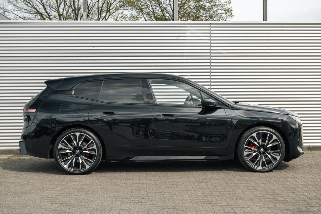 BMW iX 3