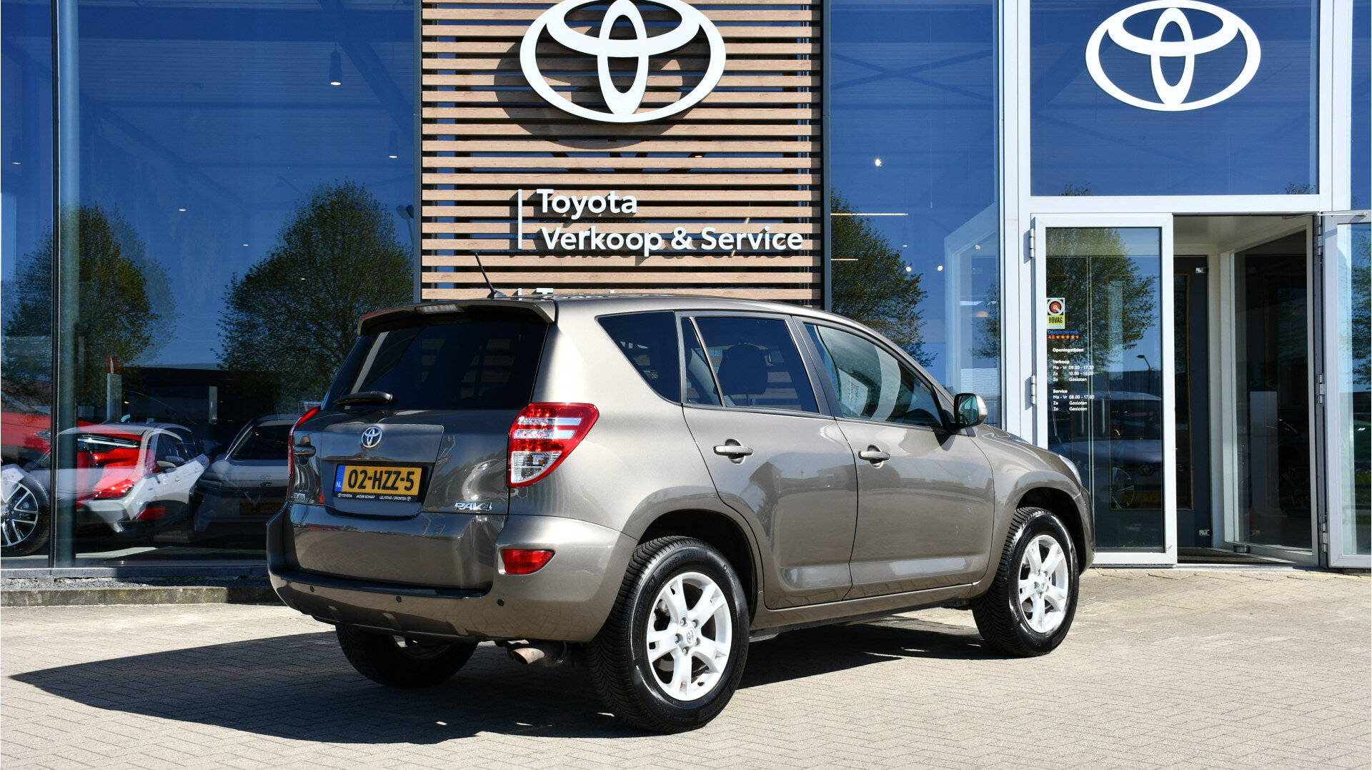 Toyota RAV4 2.0 VVT-i Dynamic Automaat 158pk - Afbeelding 4