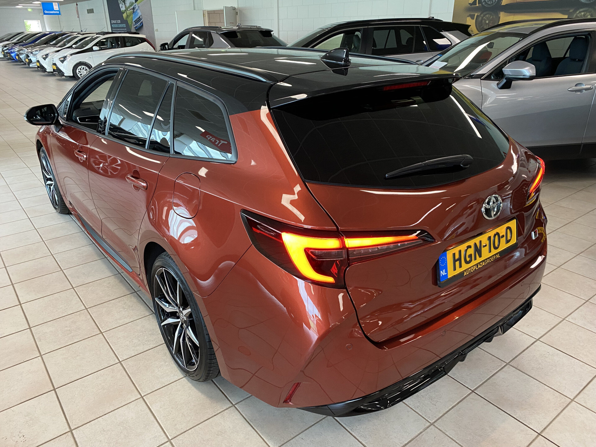 Toyota Corolla Touring Sports Hybrid 180 GR Sport - Afbeelding 4