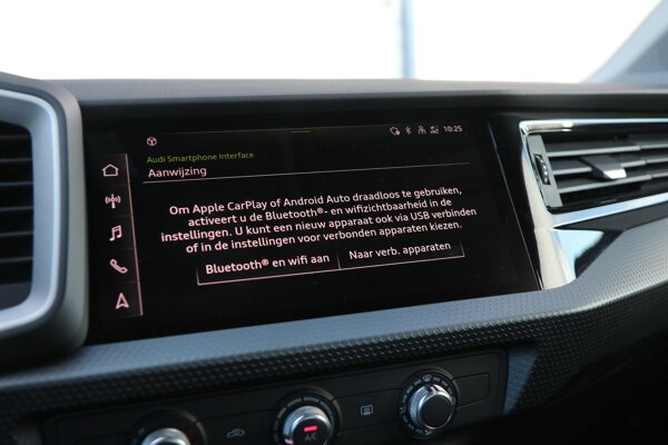 Apple Carplay/Android Auto