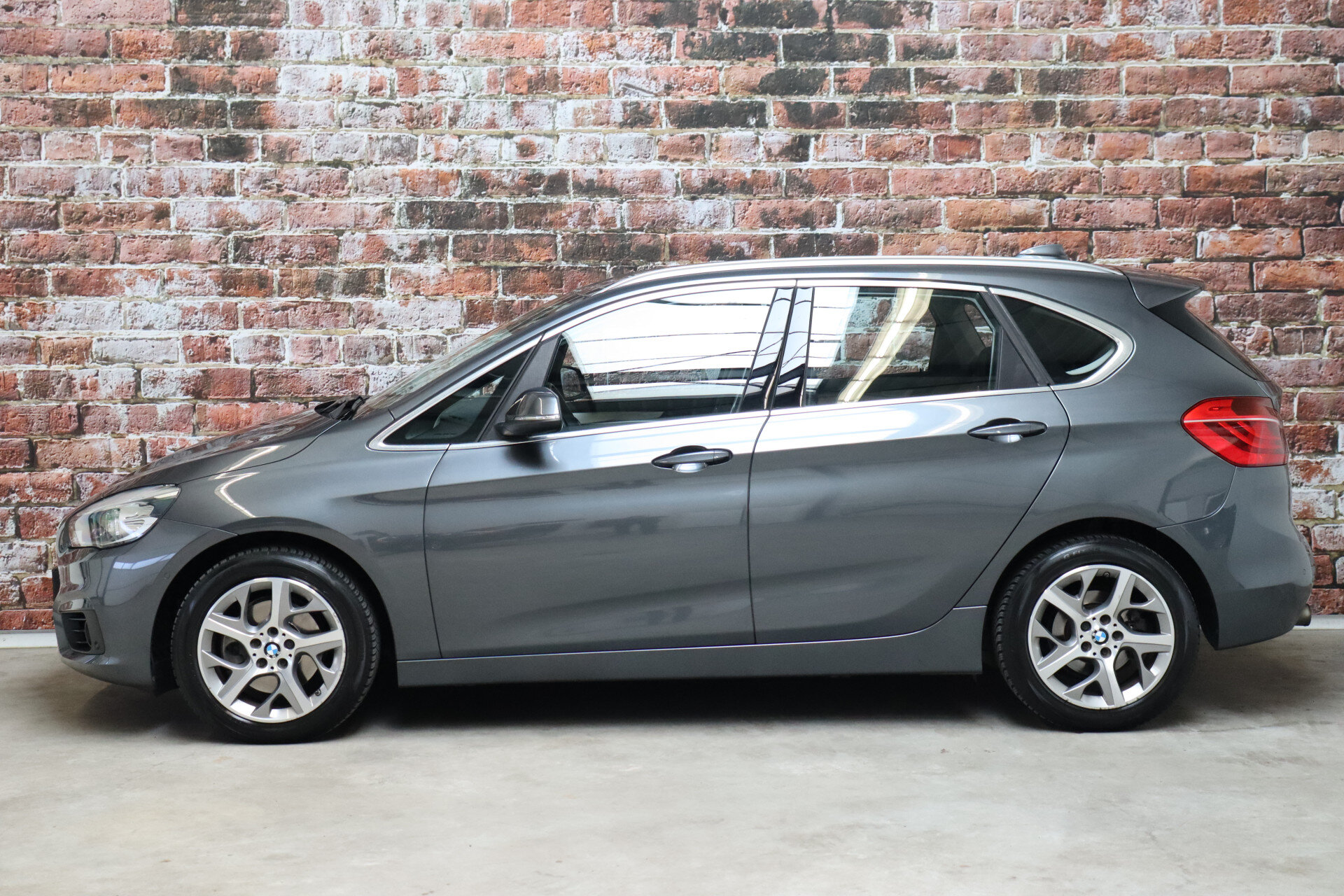BMW 2 Serie Active Tourer 218i Executive Automaat - Afbeelding 3