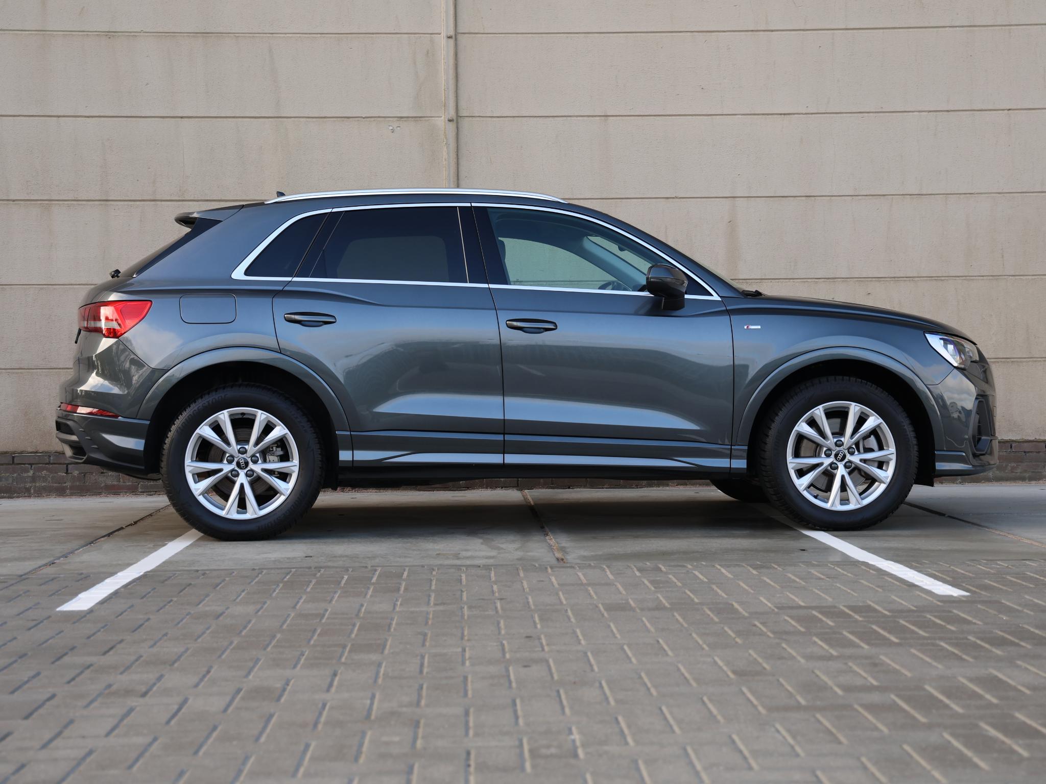 Audi Q3 45 TFSI e edition - Afbeelding 2