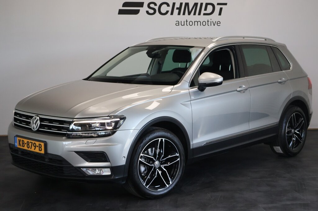Volkswagen Tiguan 1.4 TSI Connected Series | Trekhaak | LED | Carplay | Navigatie
