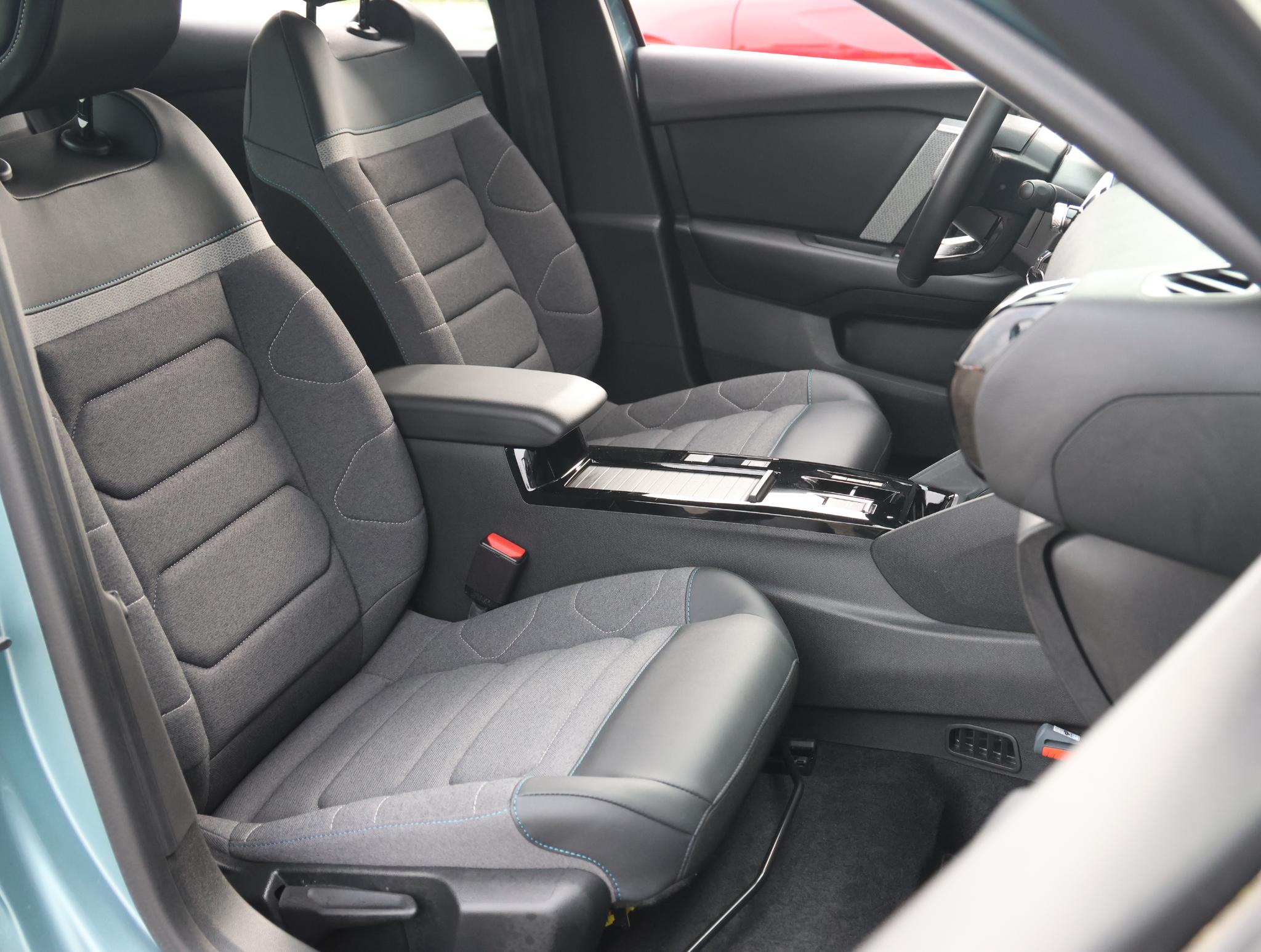 Citroën ë-C4