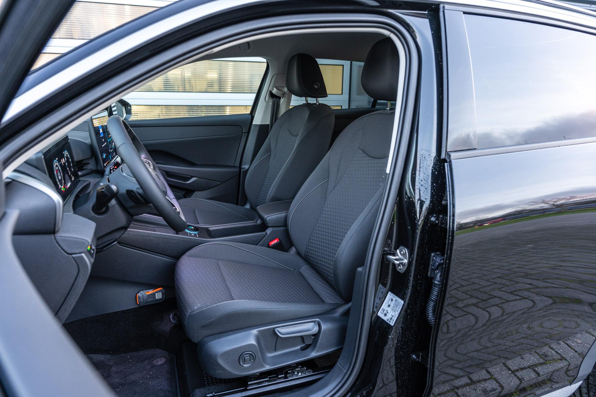 Volkswagen T-Roc 1.5 eTsi 115pk DSG Life First Edition - Afbeelding 4