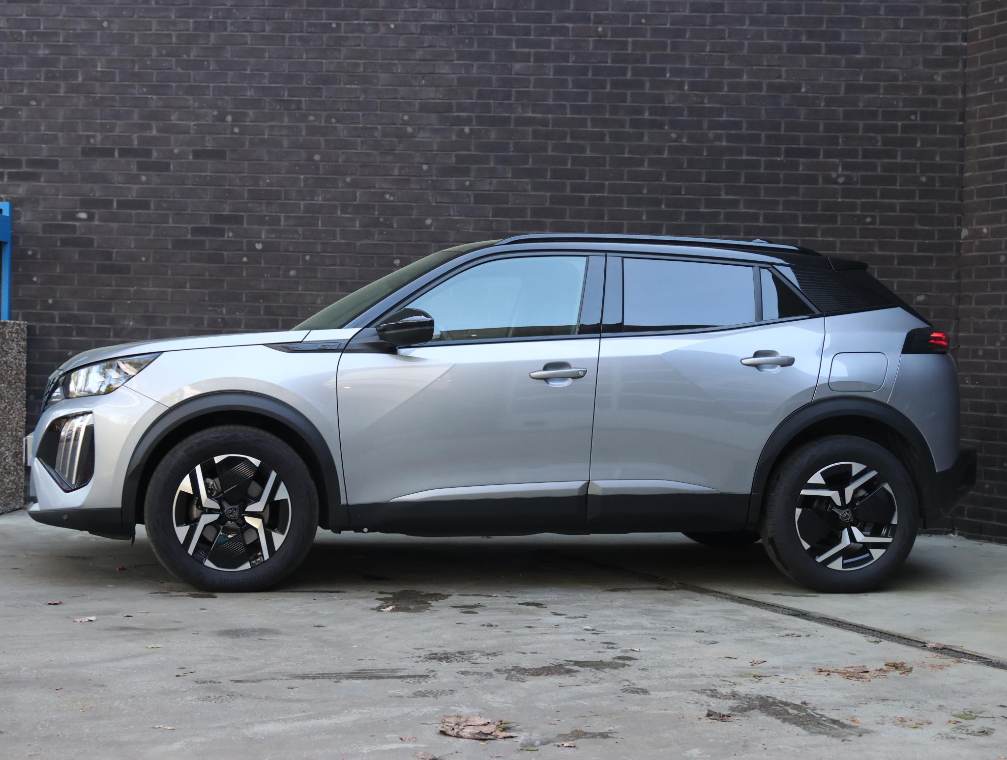 Peugeot 2008 SUV GT 145pk Hybrid - Afbeelding 2