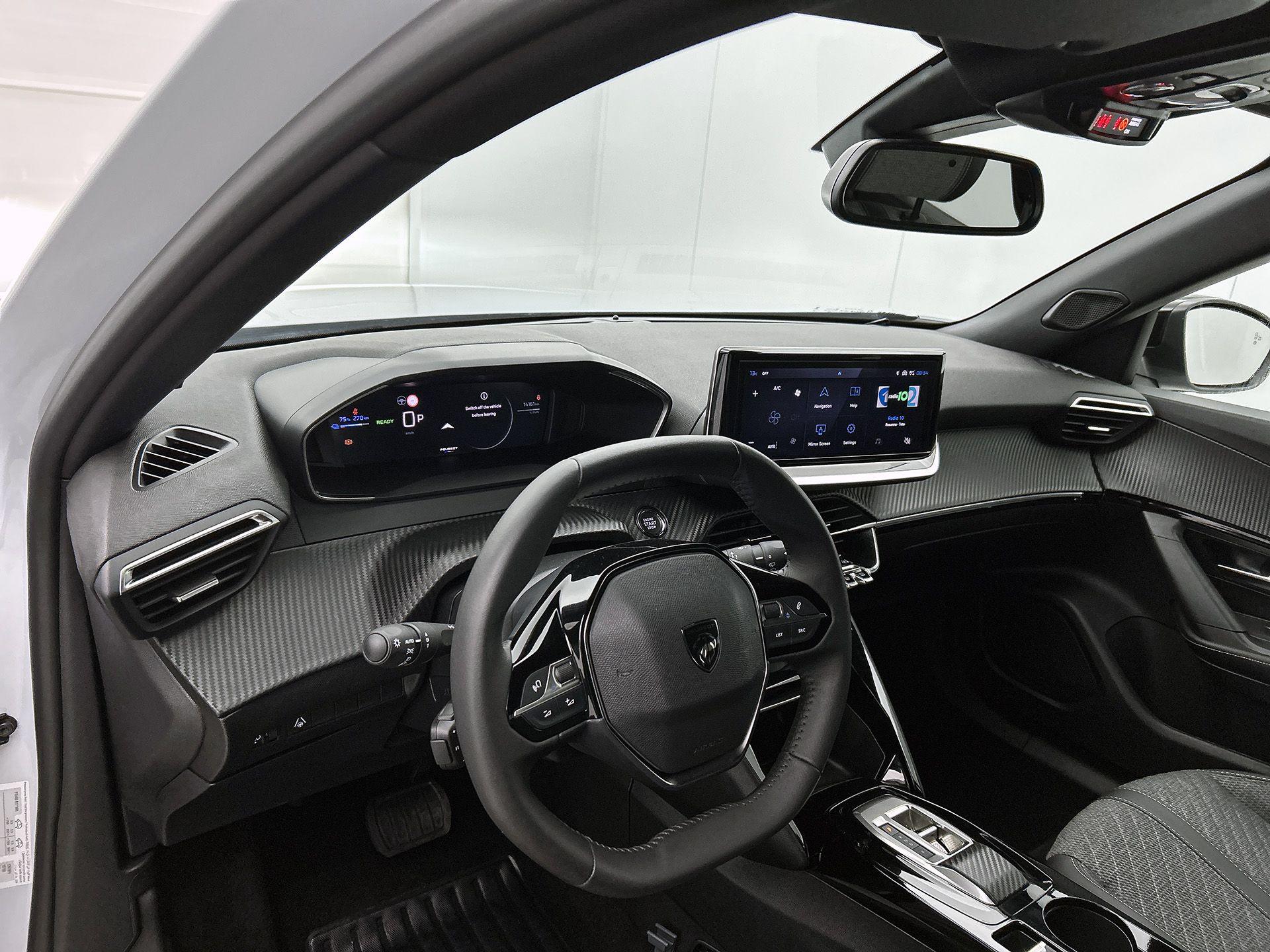 Peugeot e-2008