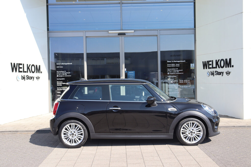 MINI Cooper 8