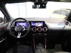 Mercedes-Benz EQA 350 4MATIC AMG Line 67 kWh - Afbeelding 3