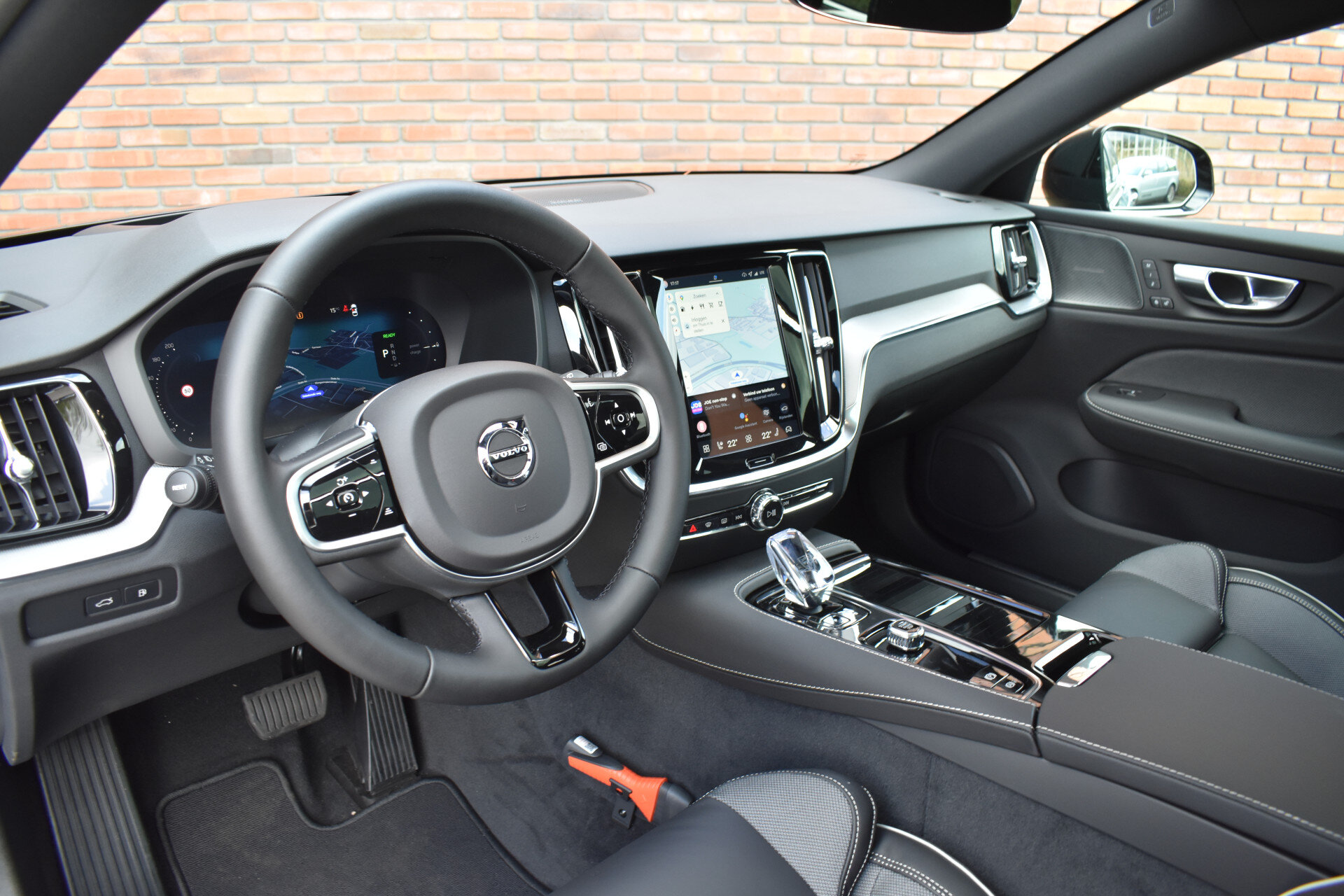 Volvo V60 T8 455PK Plug-in hybrid AWD Plus Dark - Afbeelding 5