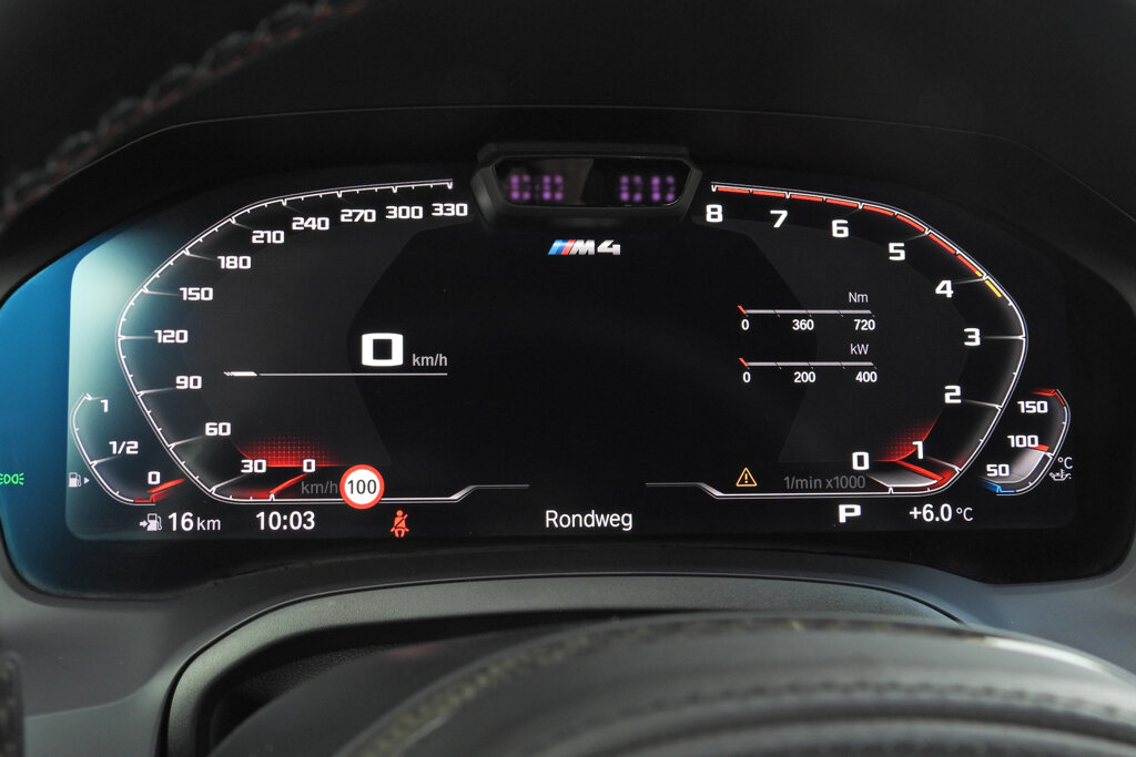 BMW M4 50