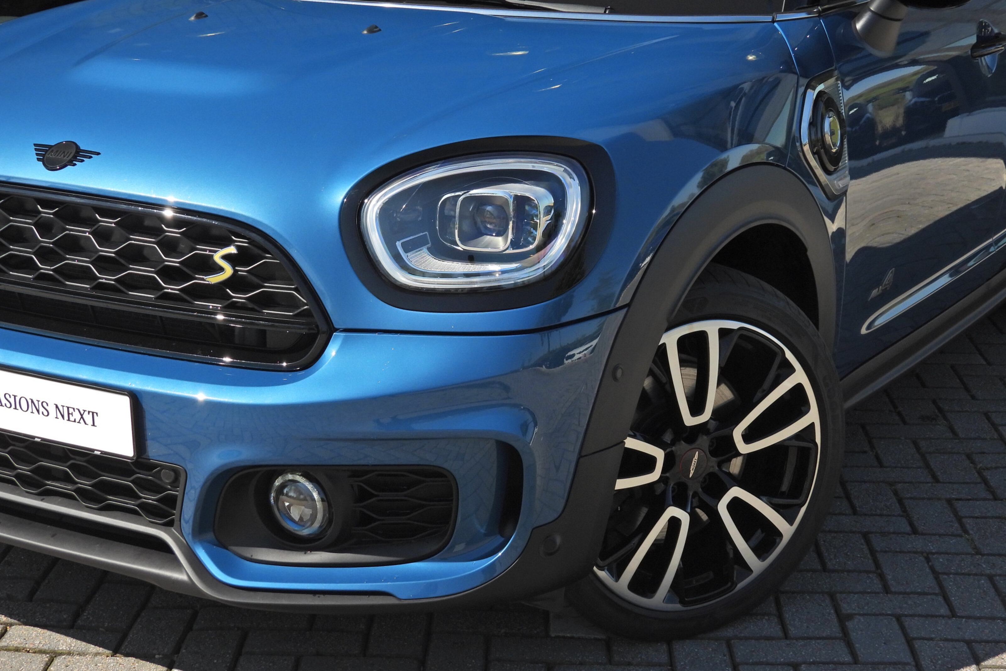 MINI Countryman 8