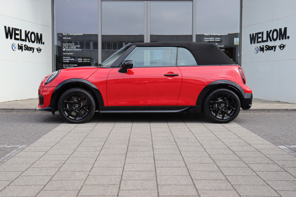 MINI Cooper Cabrio 3