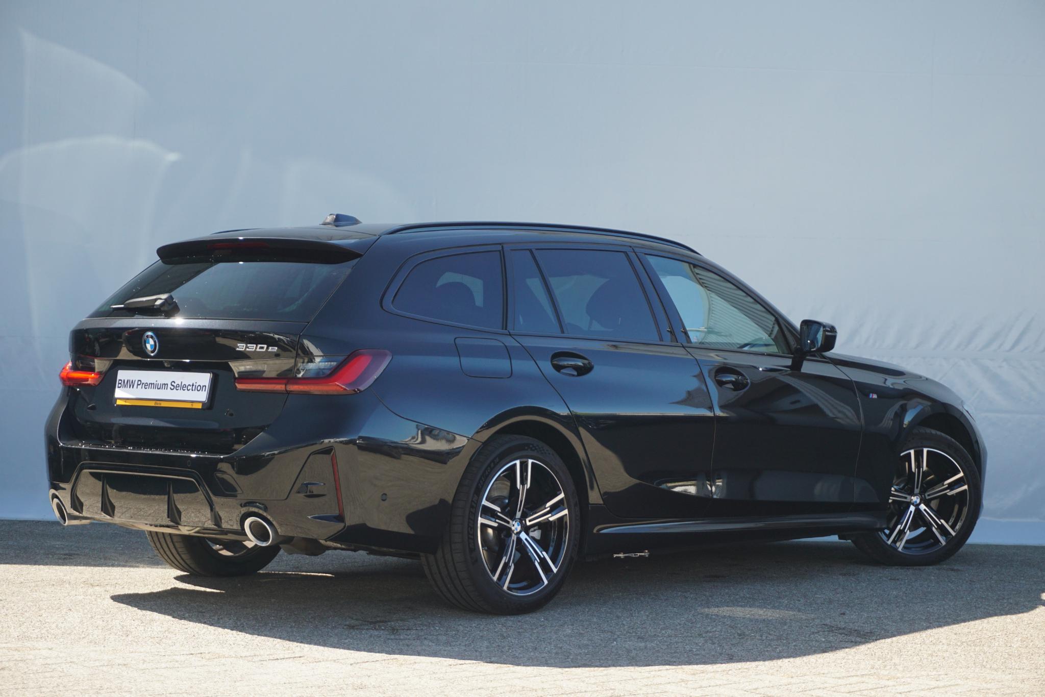 BMW 3-serie Touring 330e - Afbeelding 2