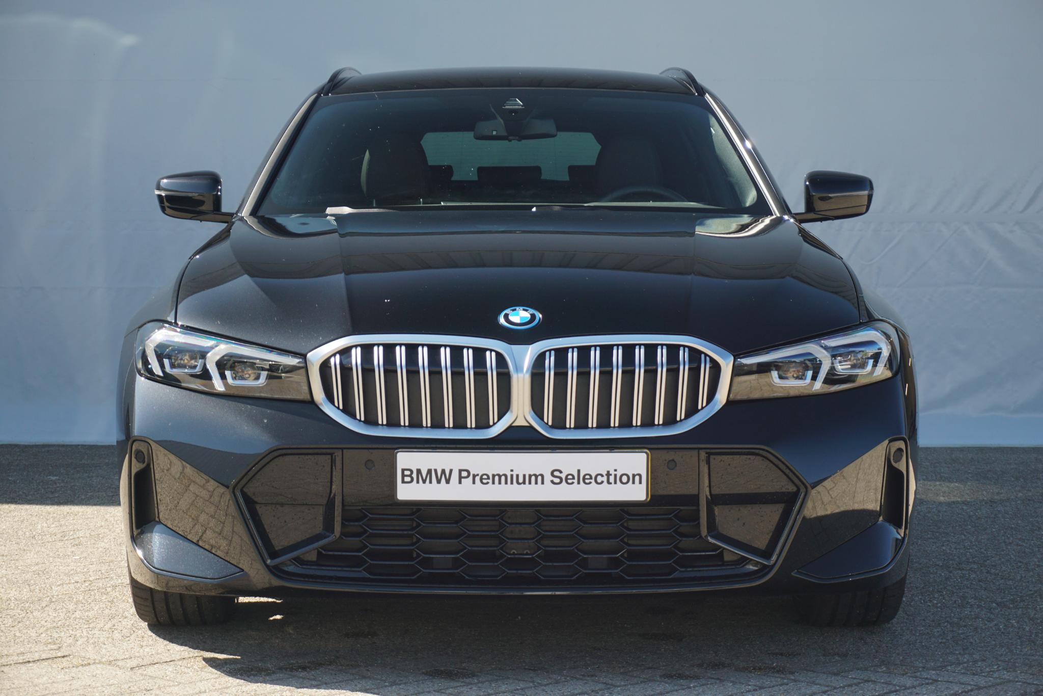 BMW 3-serie Touring 330e - Afbeelding 3