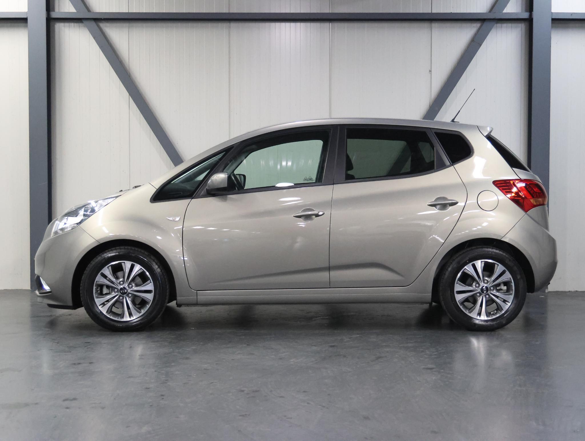Kia Venga 1.4 CVVT DynamicPLusLine - Afbeelding 2