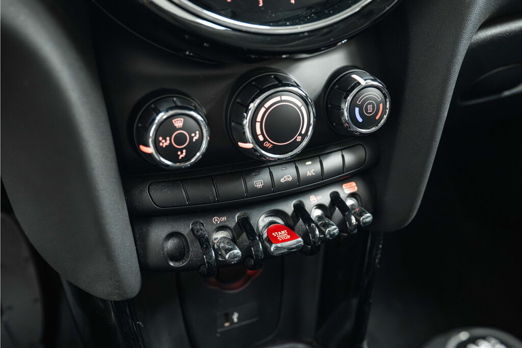 MINI One 16
