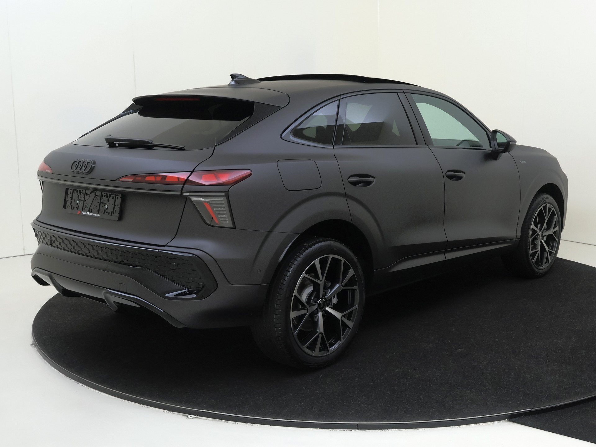 Audi Q3 Sportback S edition - Afbeelding 2
