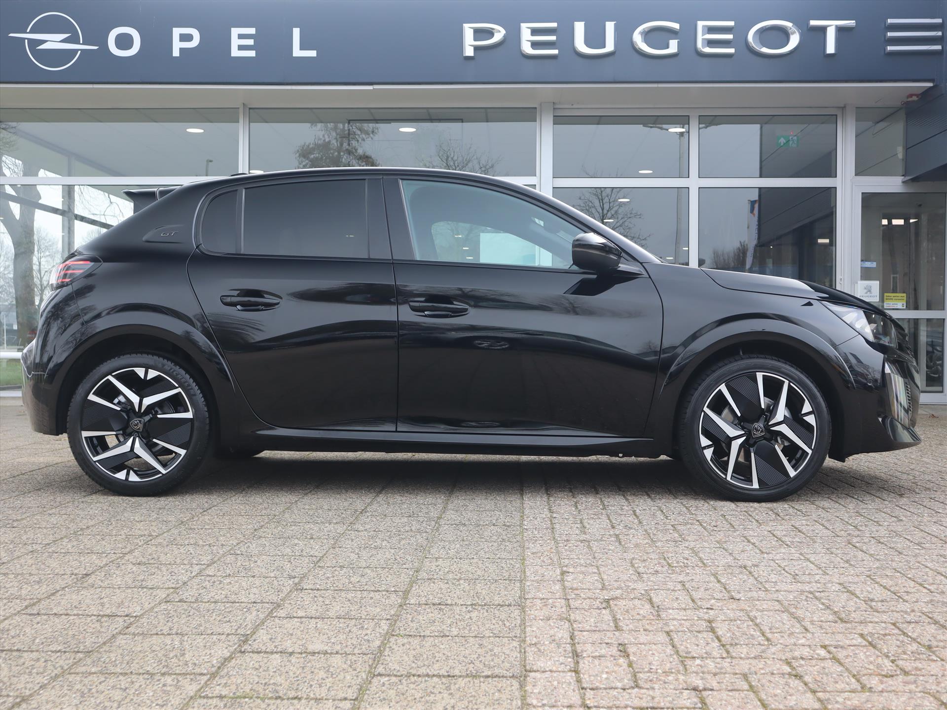 Peugeot 208 *Auto van de Week* GT HYBRID 145pk e-DCS6 automaat, Rijklaarprijs, Camera voor en achter Adaptieve cruise control Keyless entry & start - Afbeelding 4