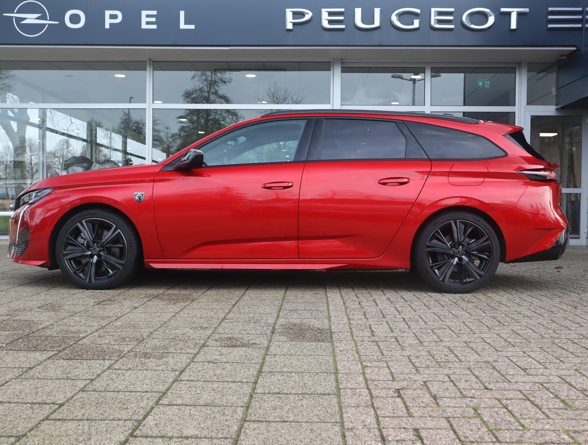 Peugeot 308 Sw GT 1.6 Plug-in HYbrid 180PK e-EAT8 Automaat, Rijklaarprijs, Stoelverwarming Stuurwielverwarming Camera - Afbeelding 3