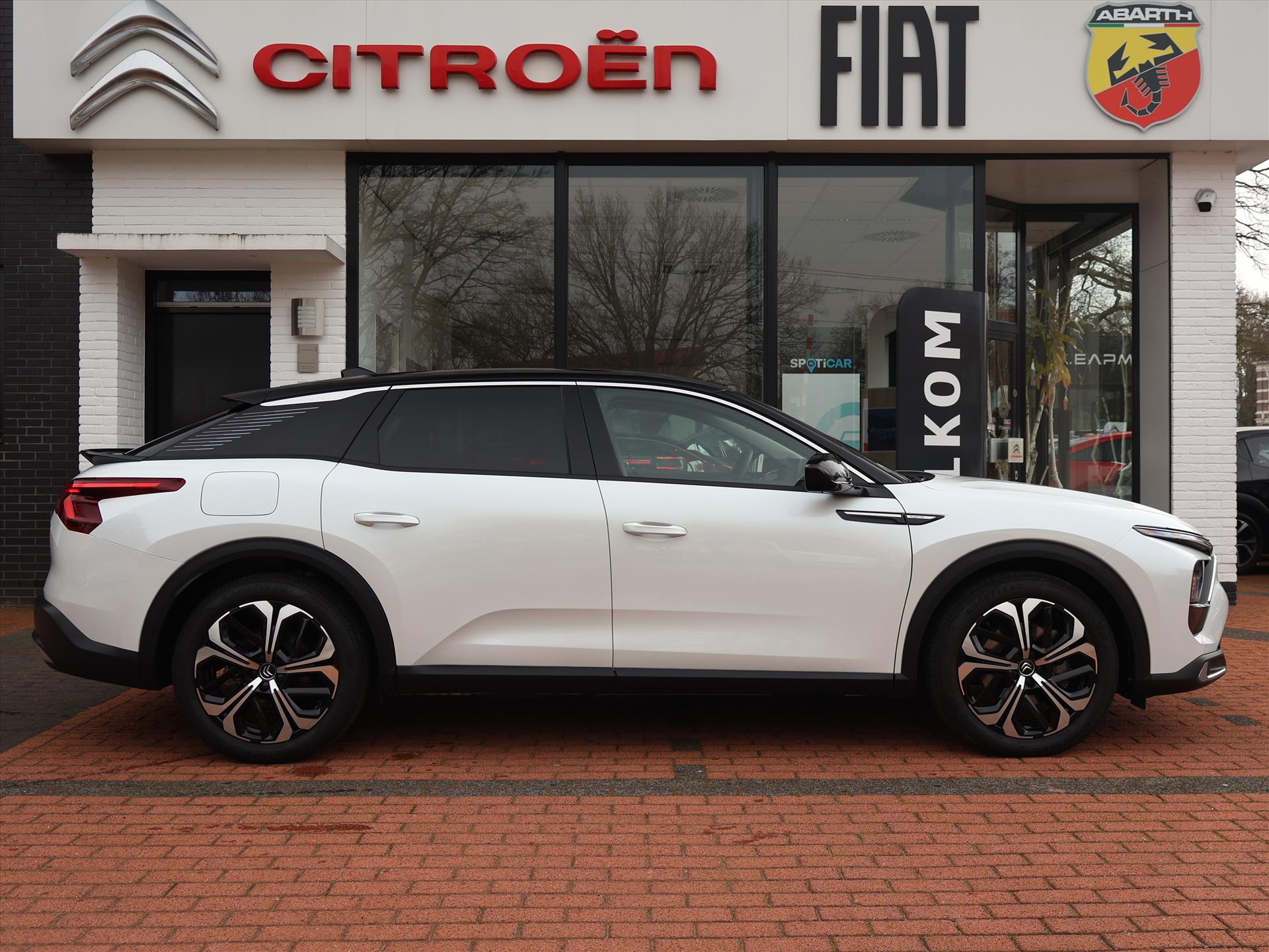 Citroën C5 X *Auto van de Week!* Plug-In Hybrid 225PK e-EAT8 Automaat Max, Rijklaarprijs | HiFi pakket | Adaptieve Cruise Control | Massagefunctie | Stoelvent - Afbeelding 4