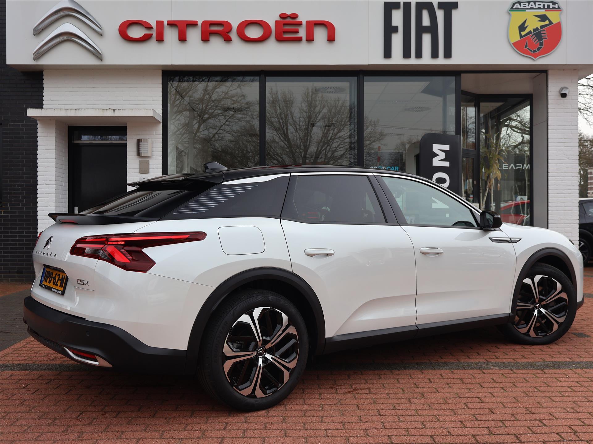 Citroën C5 X *Auto van de Week!* Plug-In Hybrid 225PK e-EAT8 Automaat Max, Rijklaarprijs | HiFi pakket | Adaptieve Cruise Control | Massagefunctie | Stoelvent - Afbeelding 5