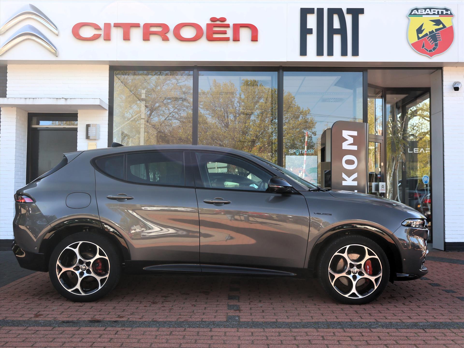 Alfa Romeo Tonale 1.5T Hybrid 160PK Automaat.7 Veloce, Rijklaarprijs | Leder | Winterpack | Camera | Navigatie - Afbeelding 3